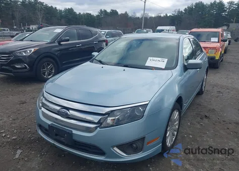 2010 Ford Fusion Hybrid from USA, damaged, VIN 3FADP0L38AR268630
